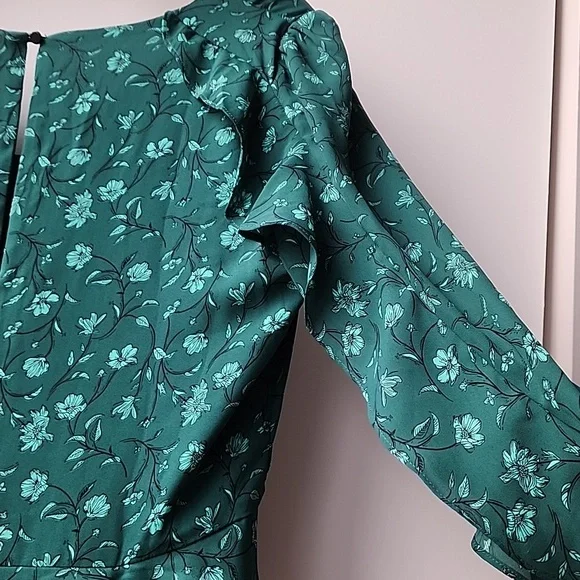 Forest Lily Ruffle Floral Pattern Dress - Picture 10 of 10